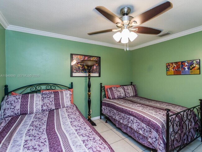 Building Photo - 5524 Garfield St