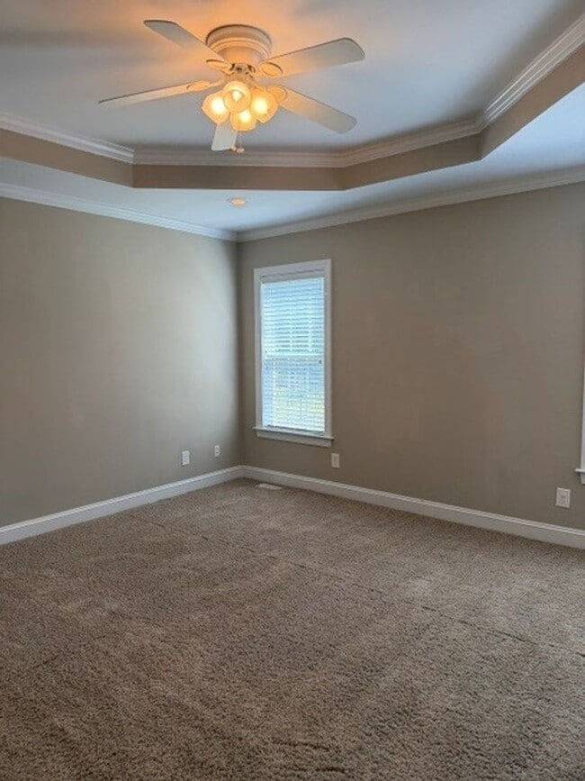 Building Photo - 4 Bed/2.5 Bath Home - Desirable Glen Laurel Subdivision - CBA School District