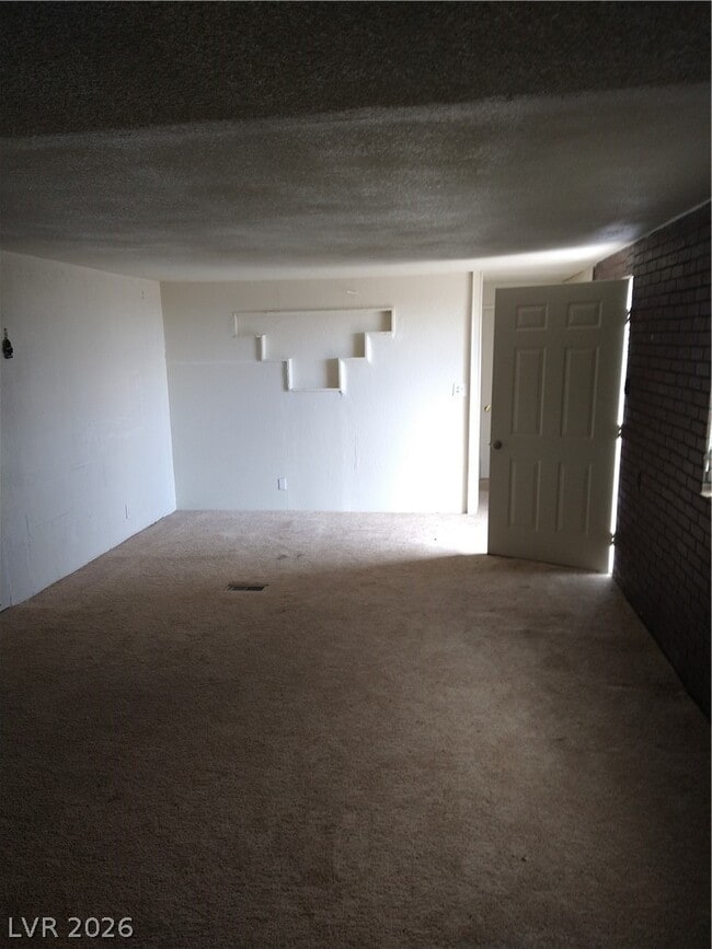 Building Photo - 1121 Pawnee Ln