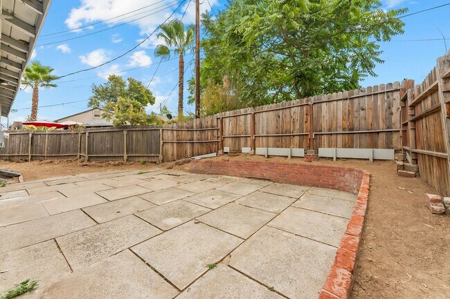 Building Photo - 4184 Cornelia Way