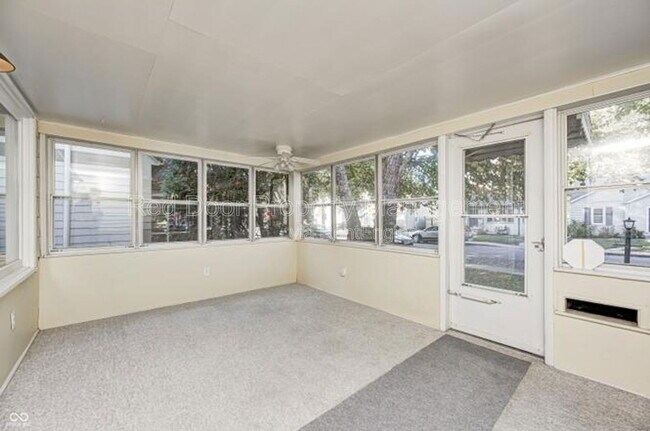 Building Photo - 6115 Indianola Ave