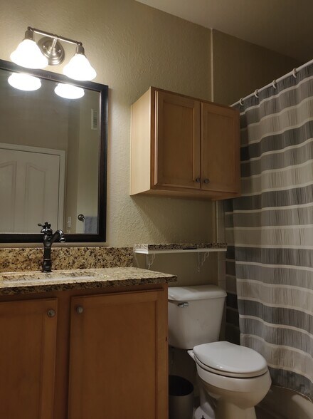 Building Photo - 5000 Culbreath Key Way