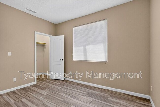 Building Photo - 8727 Placitas Roca Rd