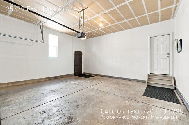 Building Photo - 25329 E Lake Pl