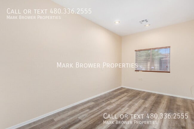 Building Photo - 4326 E Melinda Ln