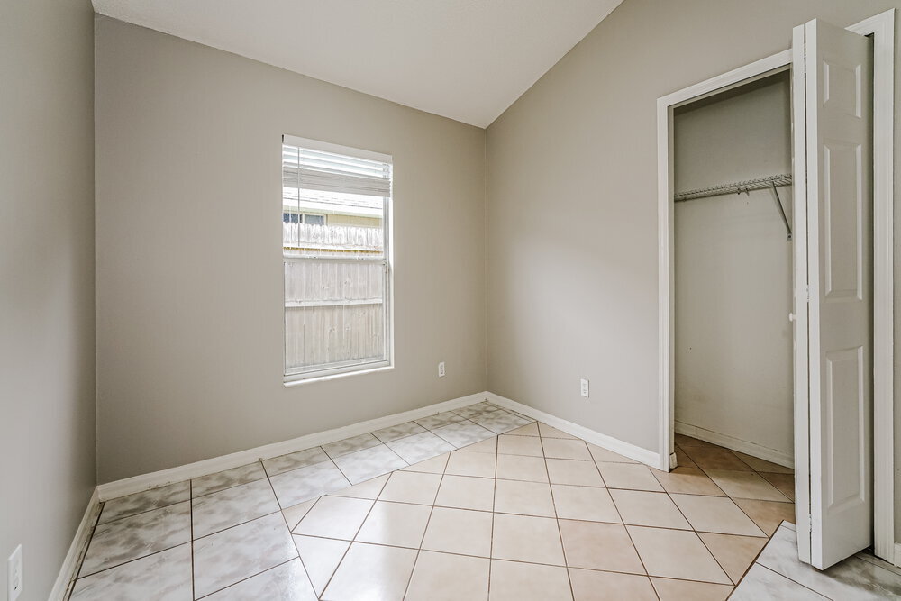 Building Photo - 9599 Lupine Ave