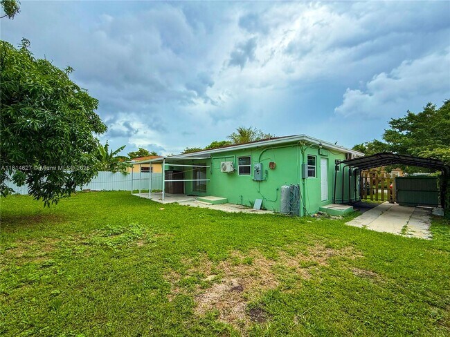 Building Photo - 1141 NE 154th Terrace