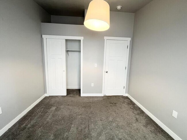 Building Photo - 621 Koins Way