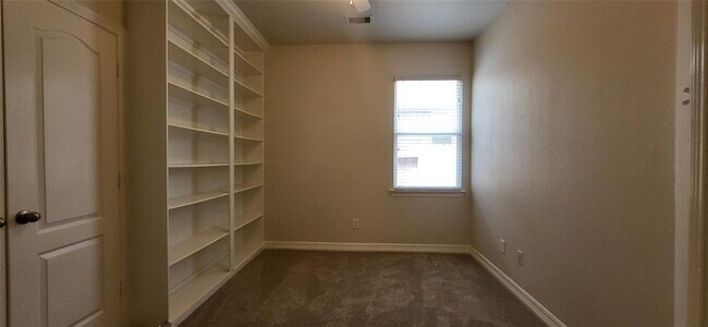 Building Photo - 7307 Durango Creek Dr