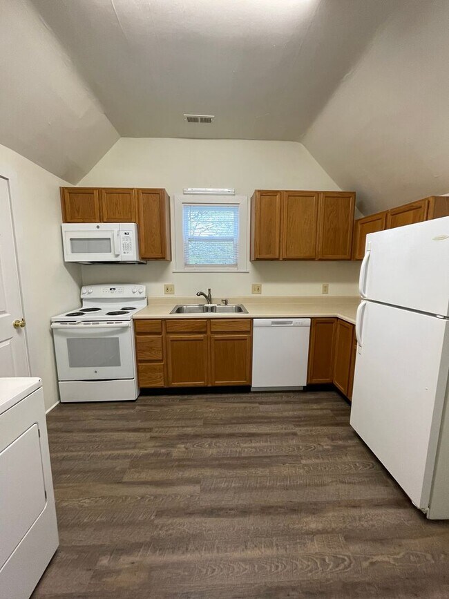 Building Photo - 14 S 26th St