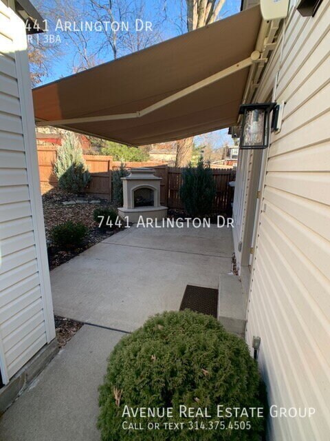 Building Photo - 7441 Arlington Dr
