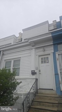 Building Photo - 922 E Tioga St