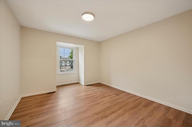 Building Photo - 5201 Plantation Ct