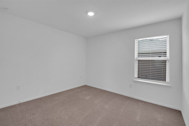 Building Photo - 14403 Cedar Ledge Ln