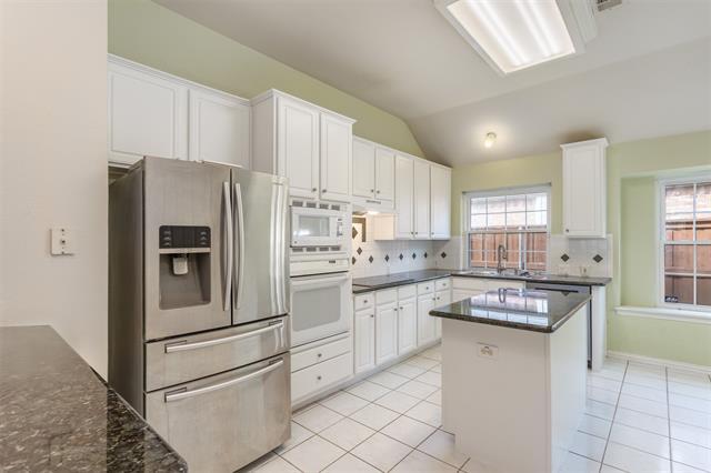 Building Photo - 7813 Roaring Ridge Dr