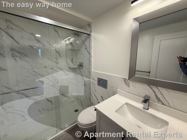 Building Photo - 132 Sherman St