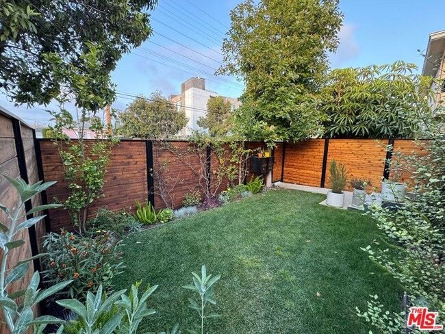 Building Photo - 4251 S Centinela Ave