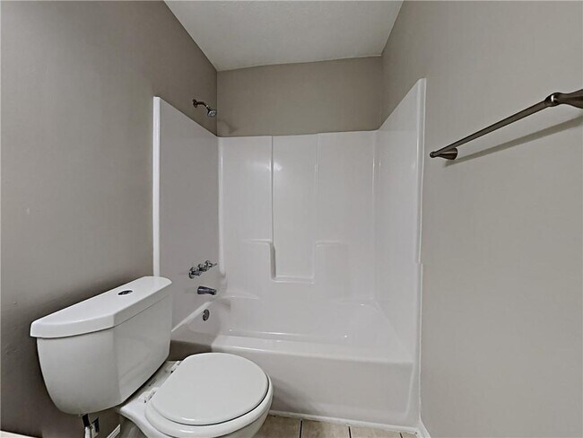 Building Photo - 968 Country Oaks Ct
