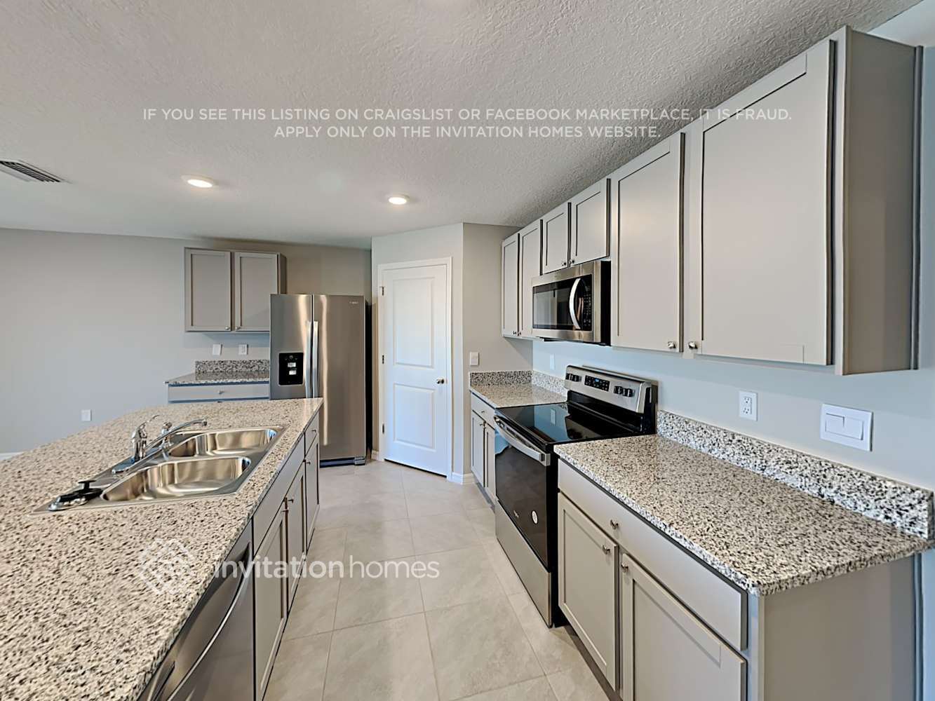 Building Photo - 4116 Silver Strand Trl