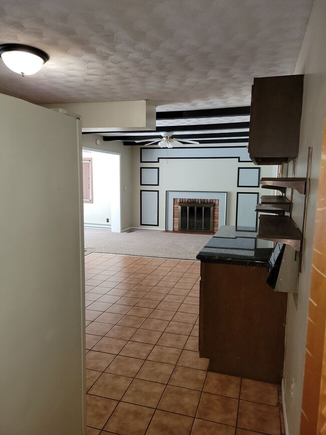 Building Photo - 3915 S Orchard Ct