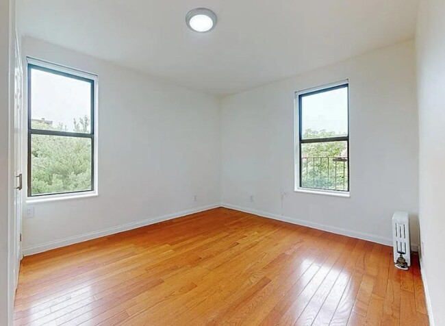 Building Photo - 3000 bedroom in NEW YORK NY 10031
