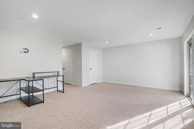Building Photo - 16627 Tortola Dr