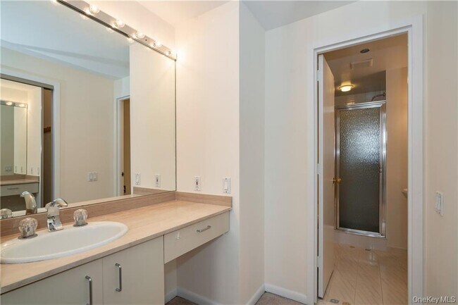 Building Photo - 50 E Hartsdale Ave