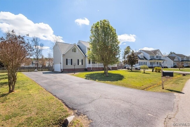 Building Photo - 14031 Mountshire Ln
