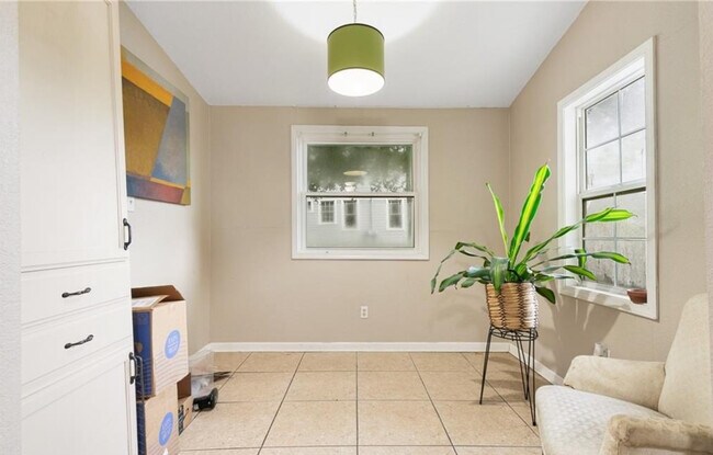 Building Photo - 3350 Jena St