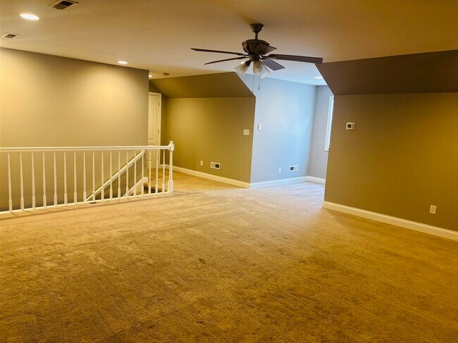 Building Photo - 2616 Danhaven Dr