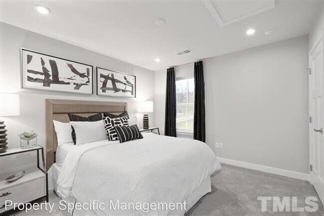 Building Photo - 3 br, 2.5 bath House - 406 Smallwood Drive