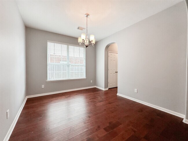 Building Photo - 6810 Summer Bridge Ln