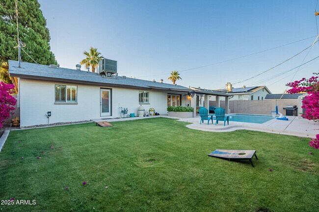 Building Photo - 8263 E Cypress St