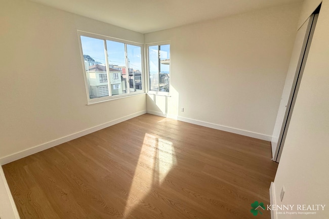 Building Photo - Newly Remodeled 5BR/3BA Home w/ City + Ocean Views in Daly City