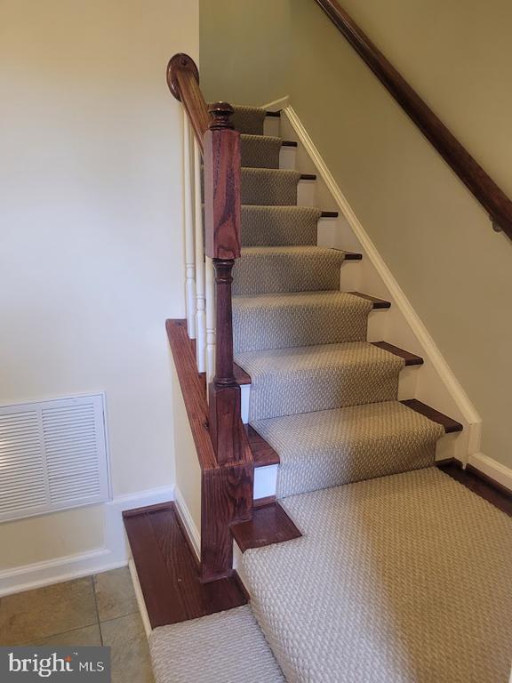 Building Photo - 45954 Iron Oak Terrace