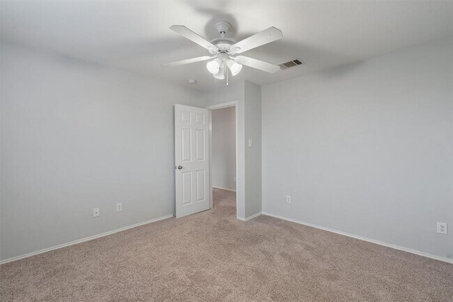 Building Photo - 2277 Green Meadows Ln