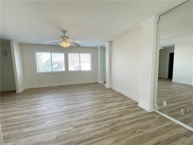 Building Photo - 7732 Crenshaw Way