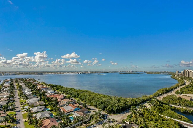 Building Photo - 4100 N Ocean Dr