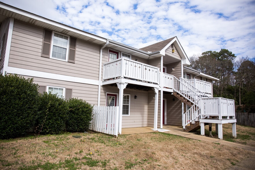 EastBrook Apartments 560 Coliseum Blvd Montgomery AL 36109