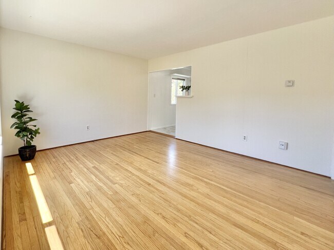 Building Photo - 604 Pennsylvania Ave