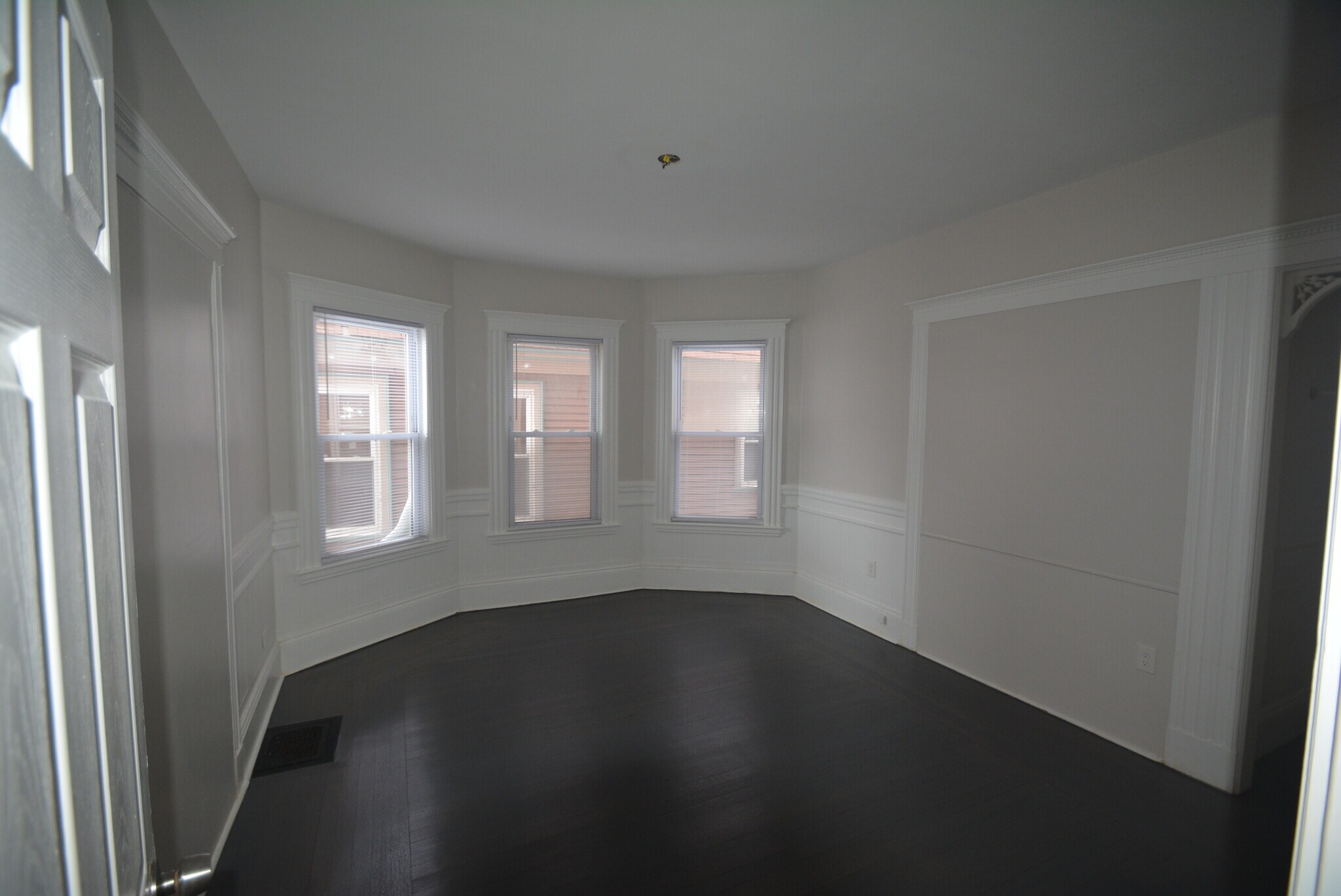 Building Photo - 31 Claybourne St