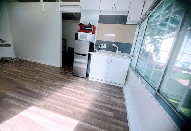 Building Photo - 17739 Welby Way