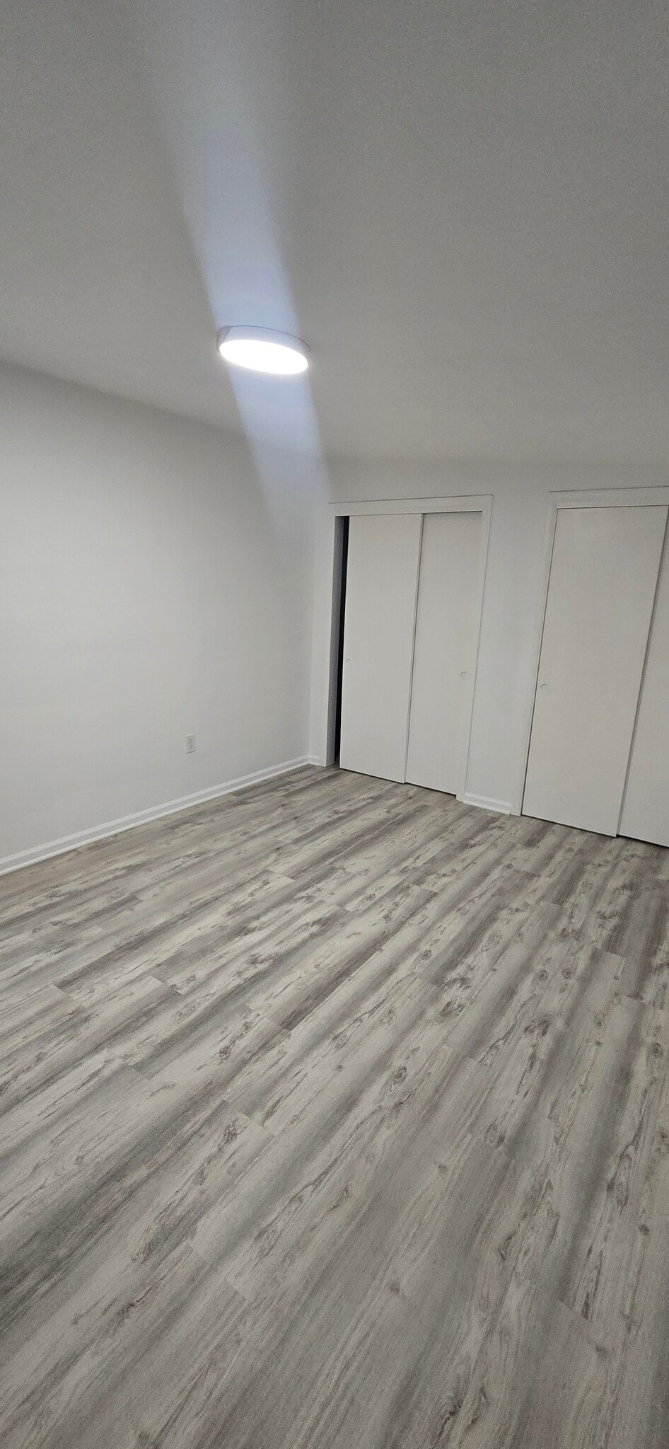 Bedroom #4 - 949 E Walnut St