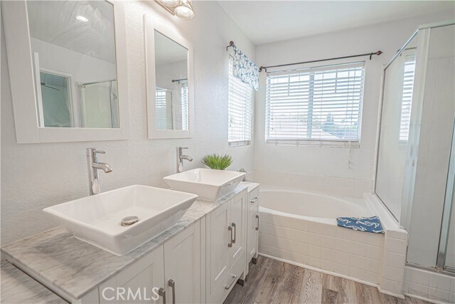 Building Photo - 25535 Chisom Ln