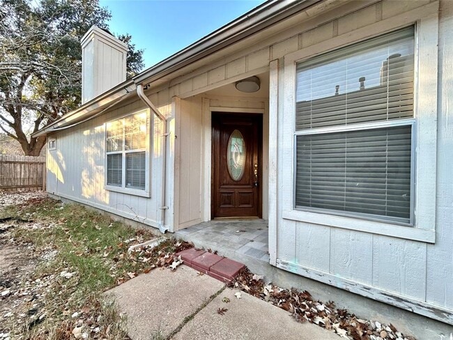 Building Photo - 12904 Lazyfield Trail