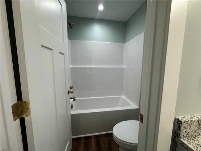 Building Photo - Stunning New Construction in Norview!