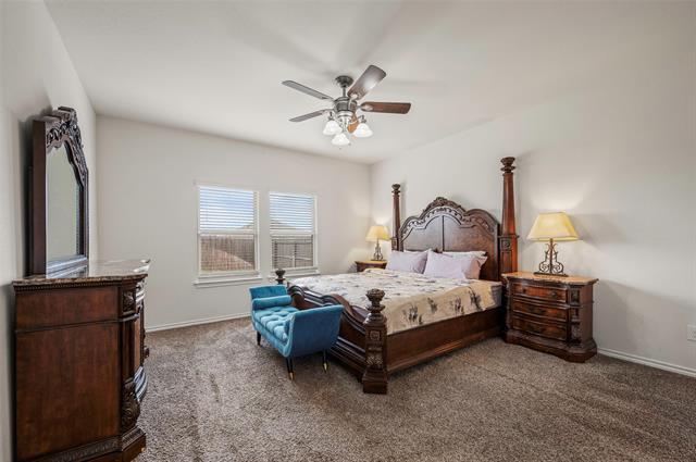 Building Photo - 901 Euston St