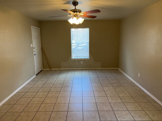 Building Photo - 138 Ryan Cir
