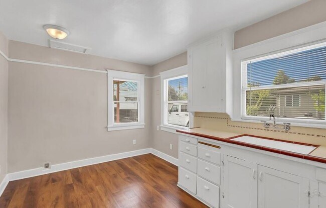 Building Photo - 6370 Riverside Ave