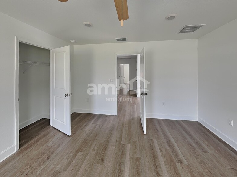 Building Photo - 16421 Cheyanne Ct